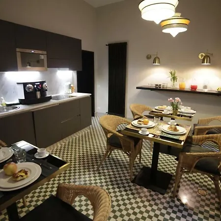 Suitelifetrevi Penzion 4*